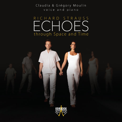 ECHOES through Space and Time,Claudia, Grégory Moulin